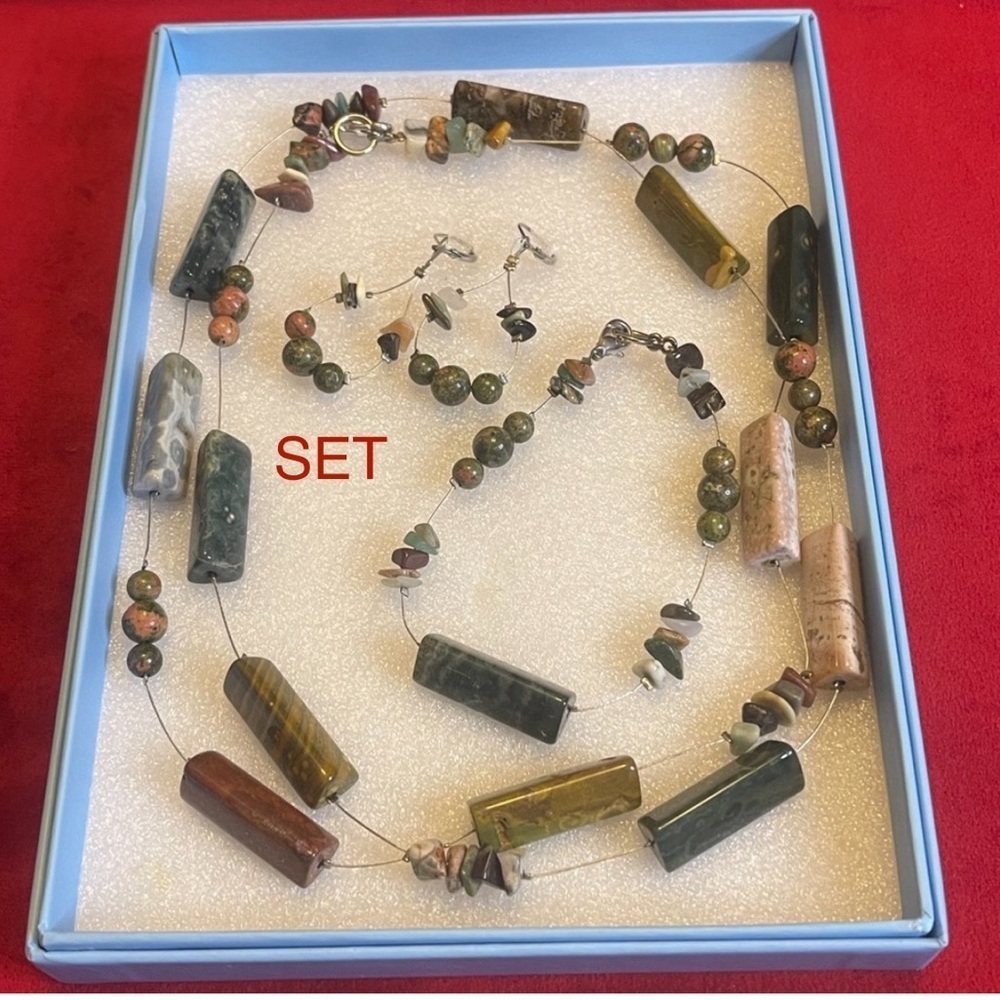 Earth Stone 3 piece Set: NWOT I think it was hand crafted by a local artist